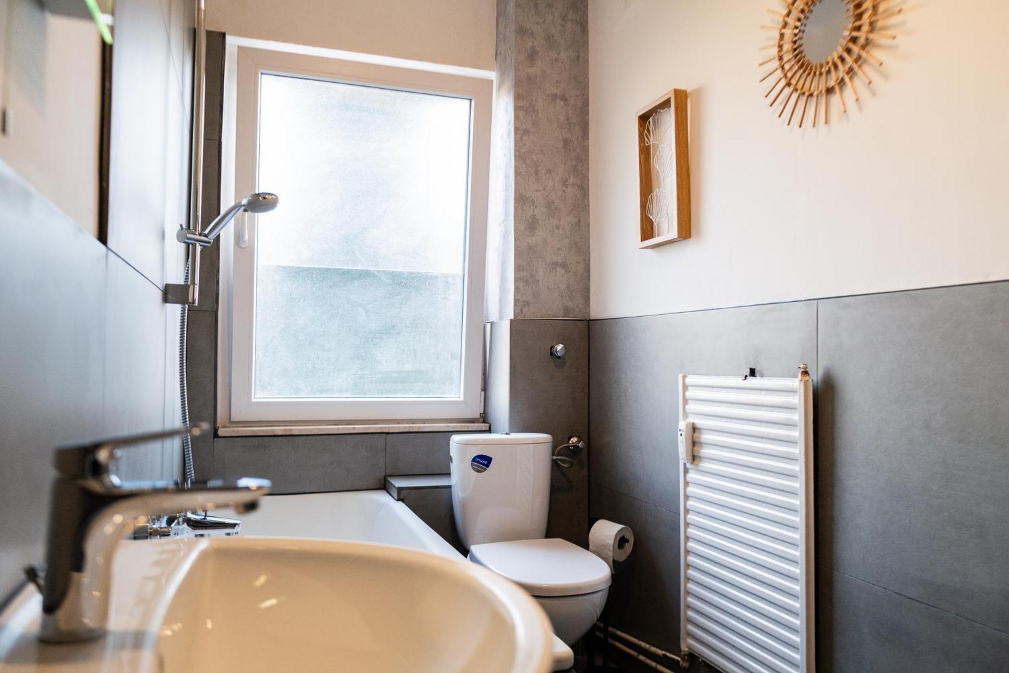 #412 Komfortable, Stilvolle Wohnung Fuer 6 Personen Mulheim an der Ruhr Bagian luar foto